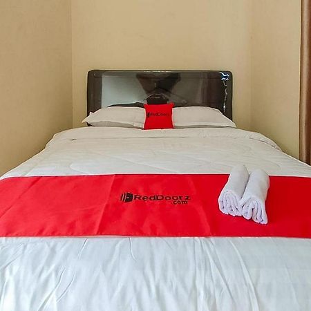 RedDoorz near BNS Batu Hotel Tlekung Exterior foto